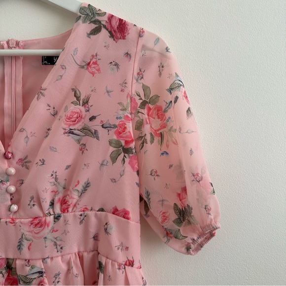 Pink Chiffon Floral V-Neck Dress with Puff Sleeves - Picture 5 of 9